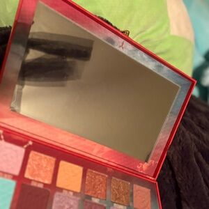 Jeffree Star Eyeshadow Palette Scorpio
